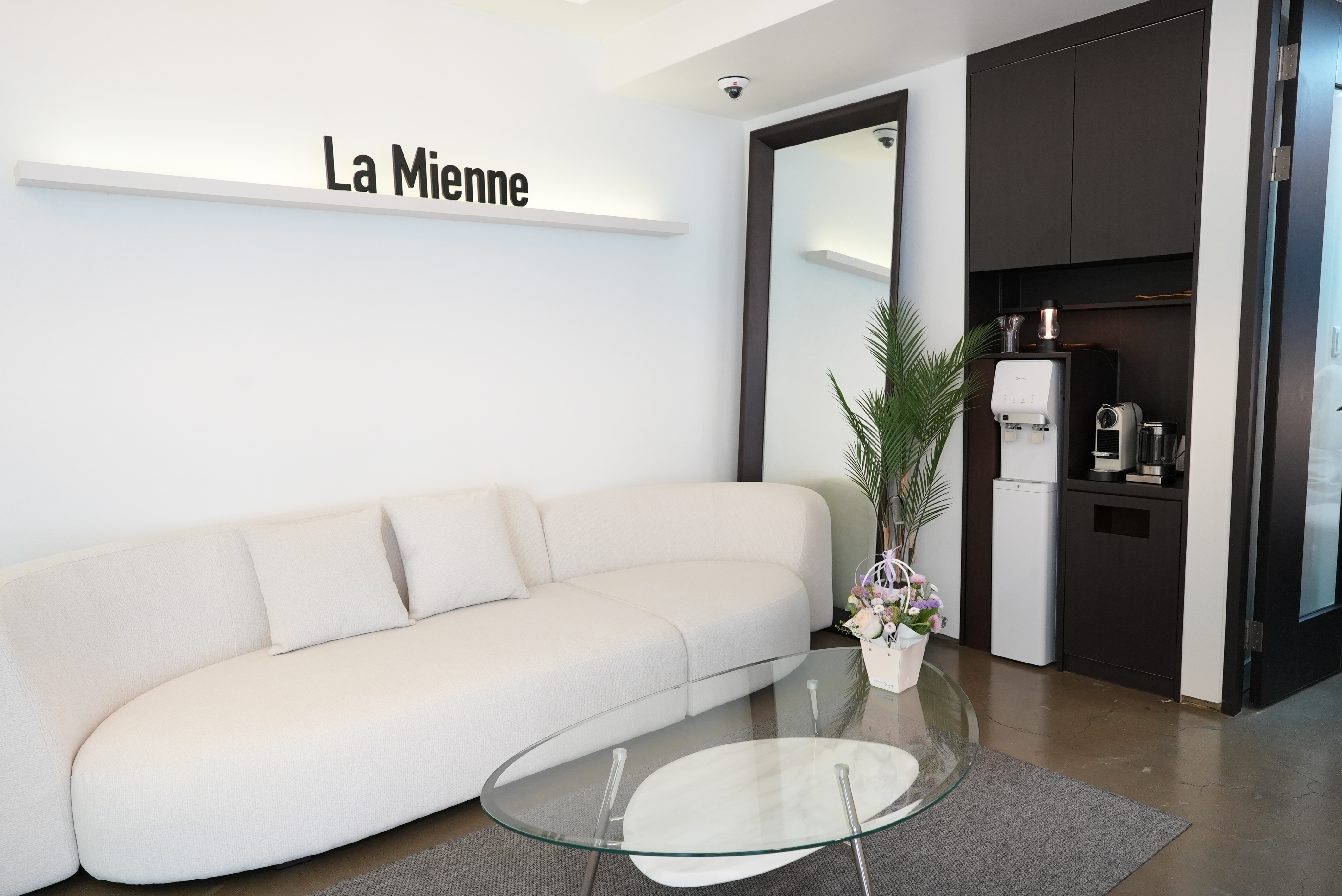 Salon image 2
