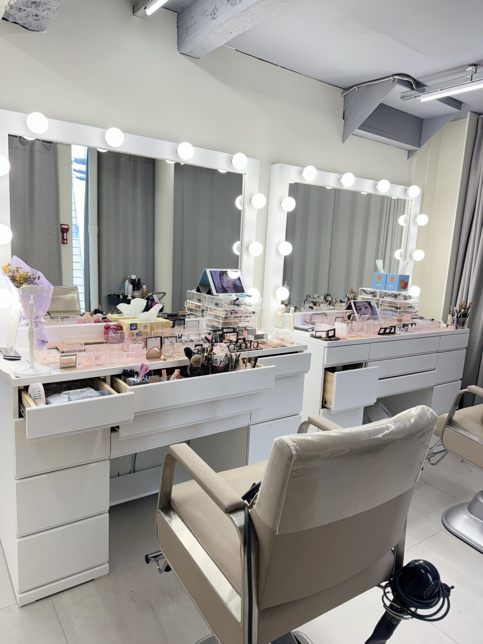 Salon image 2