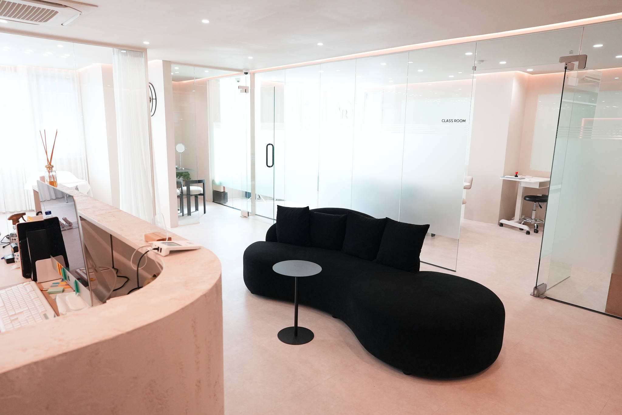 Salon image 5