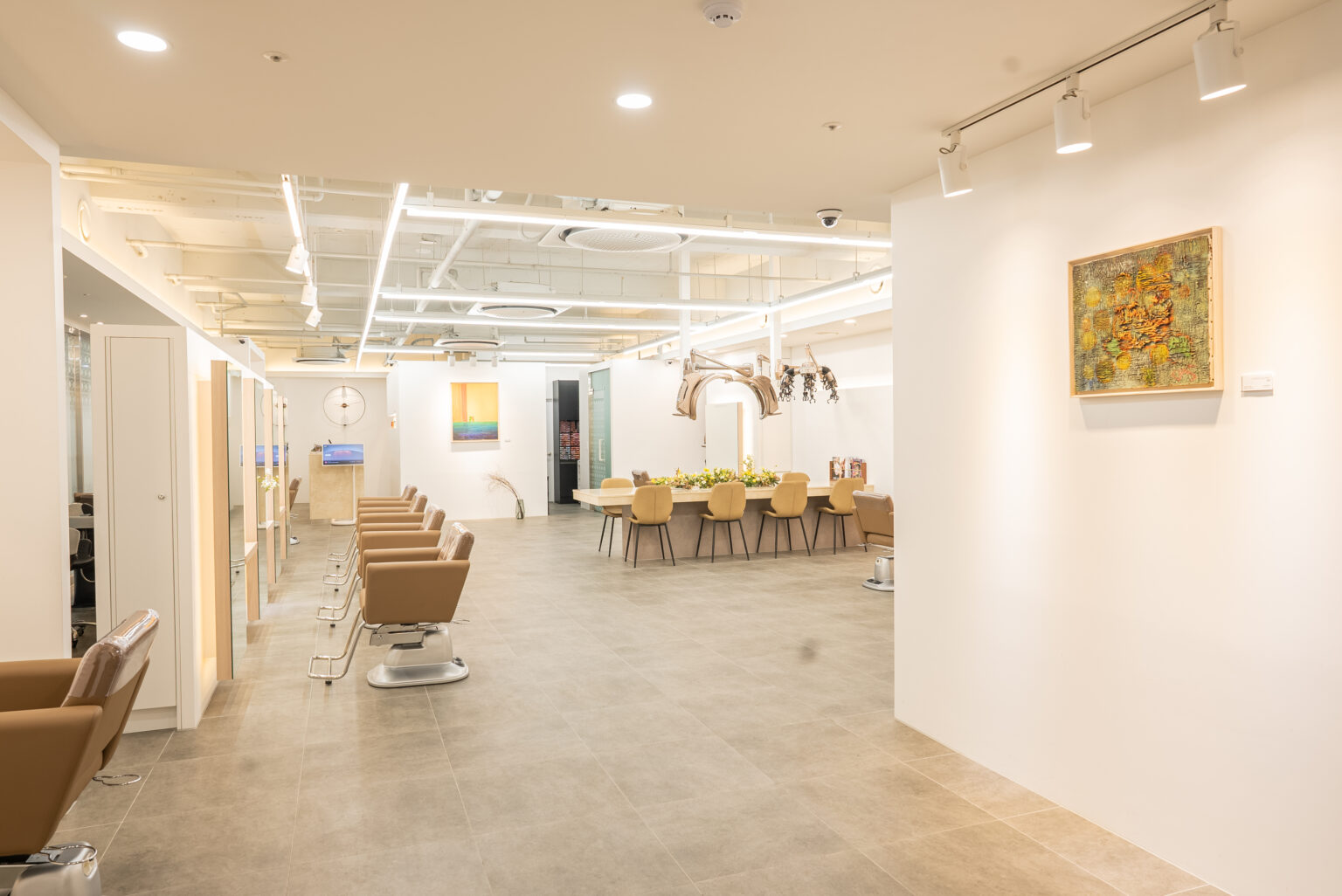 Salon image 2