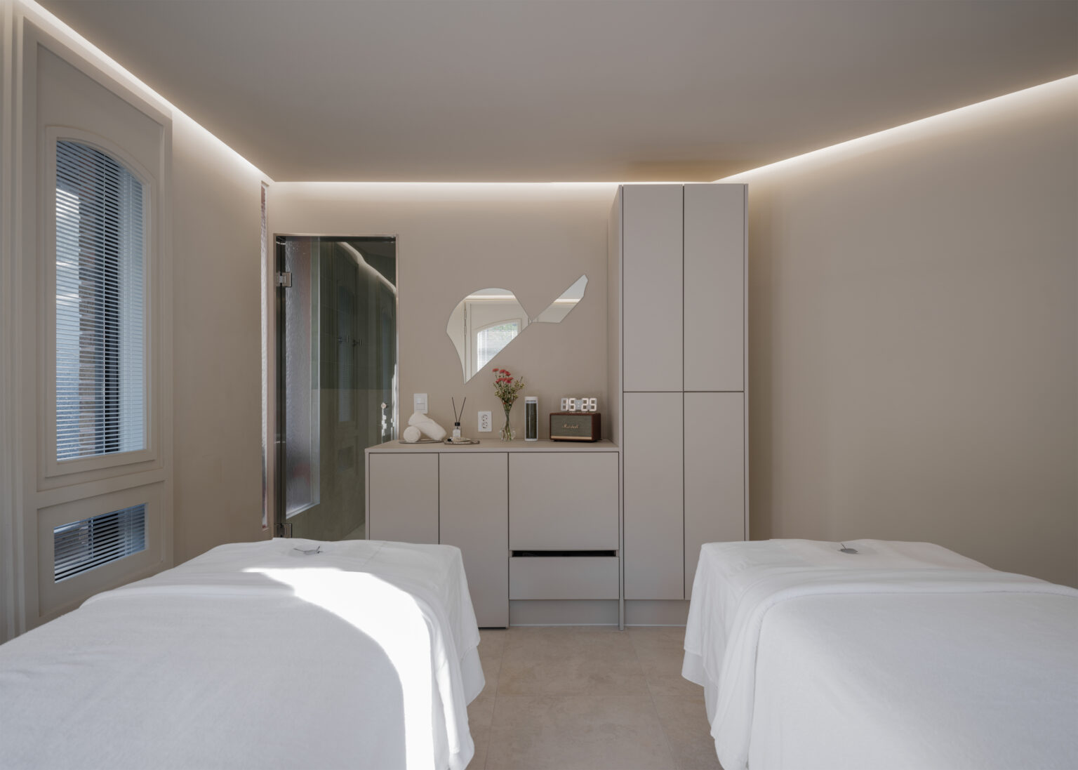Salon image 4
