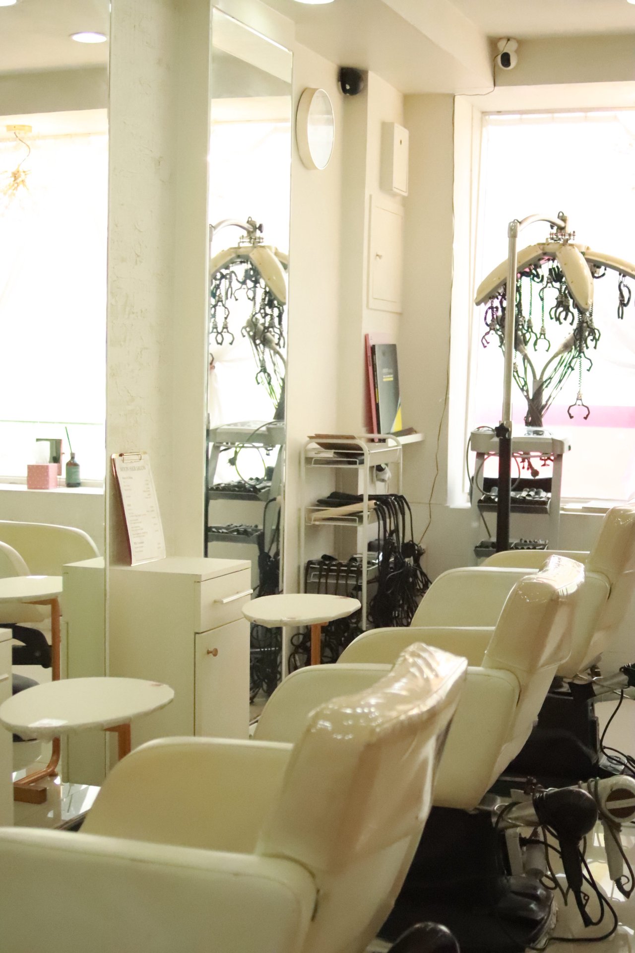 Salon image 4