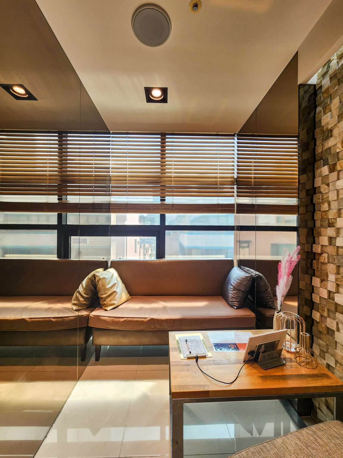 Salon image 2