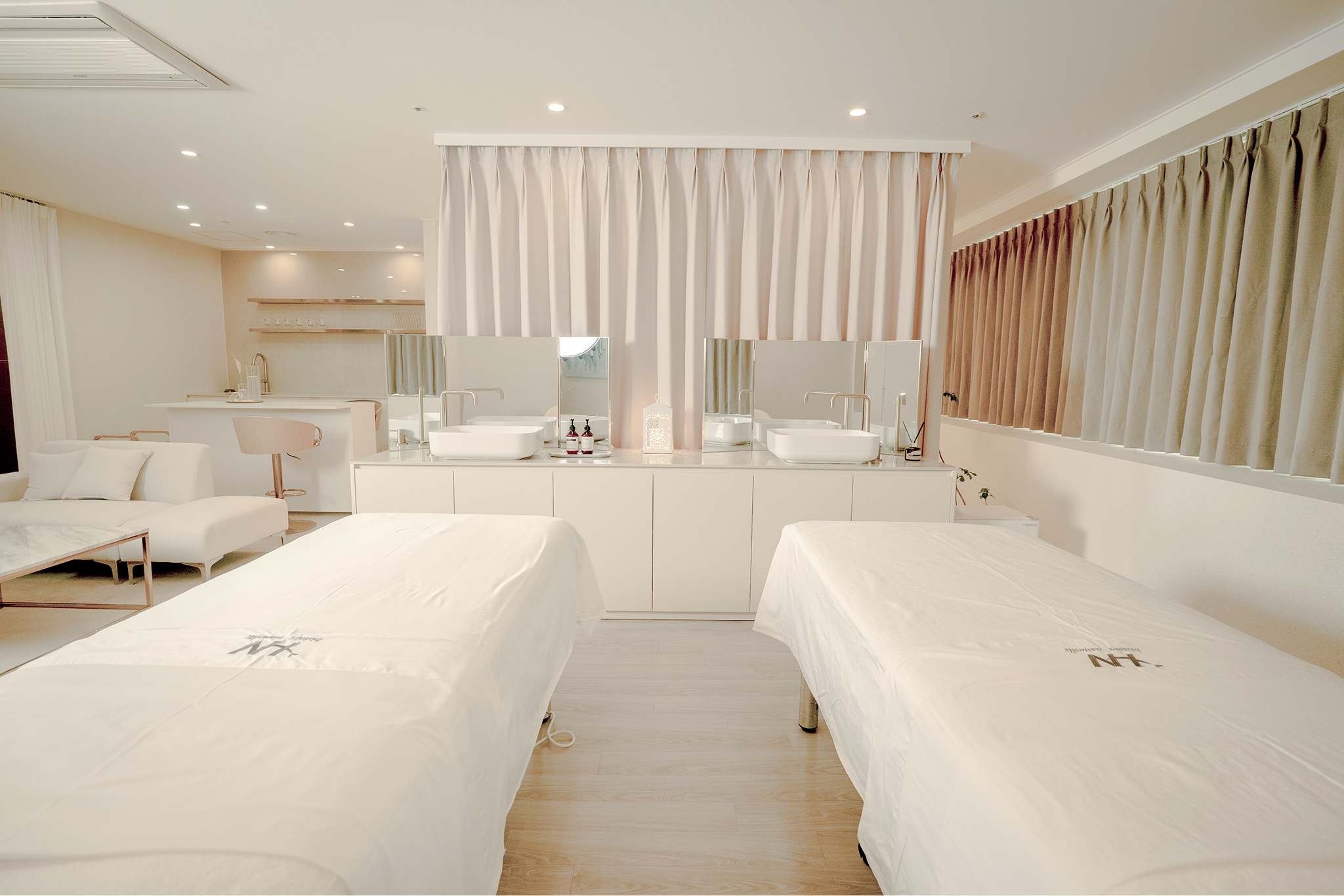 Salon image 2
