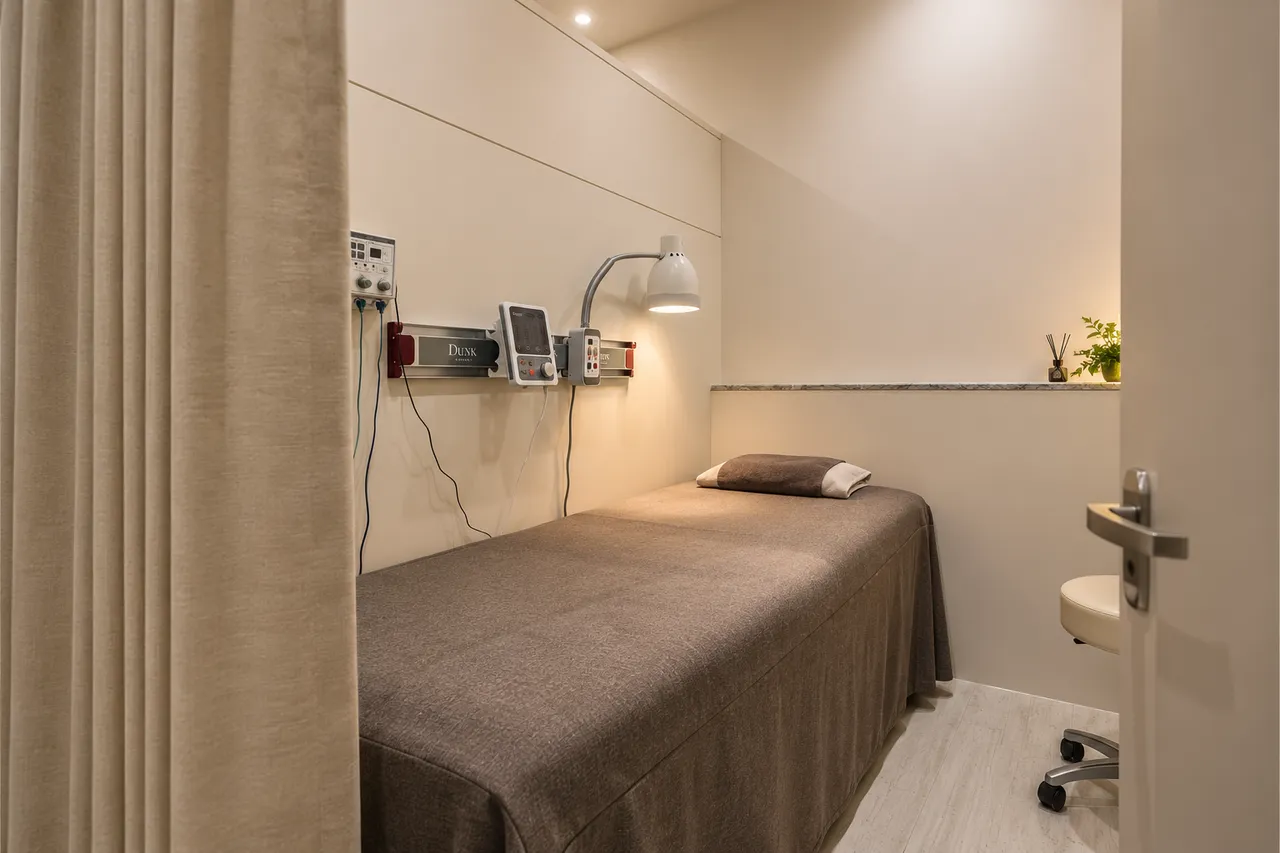 Chuna manual therapy at a Korean medicine clinic in Seoul