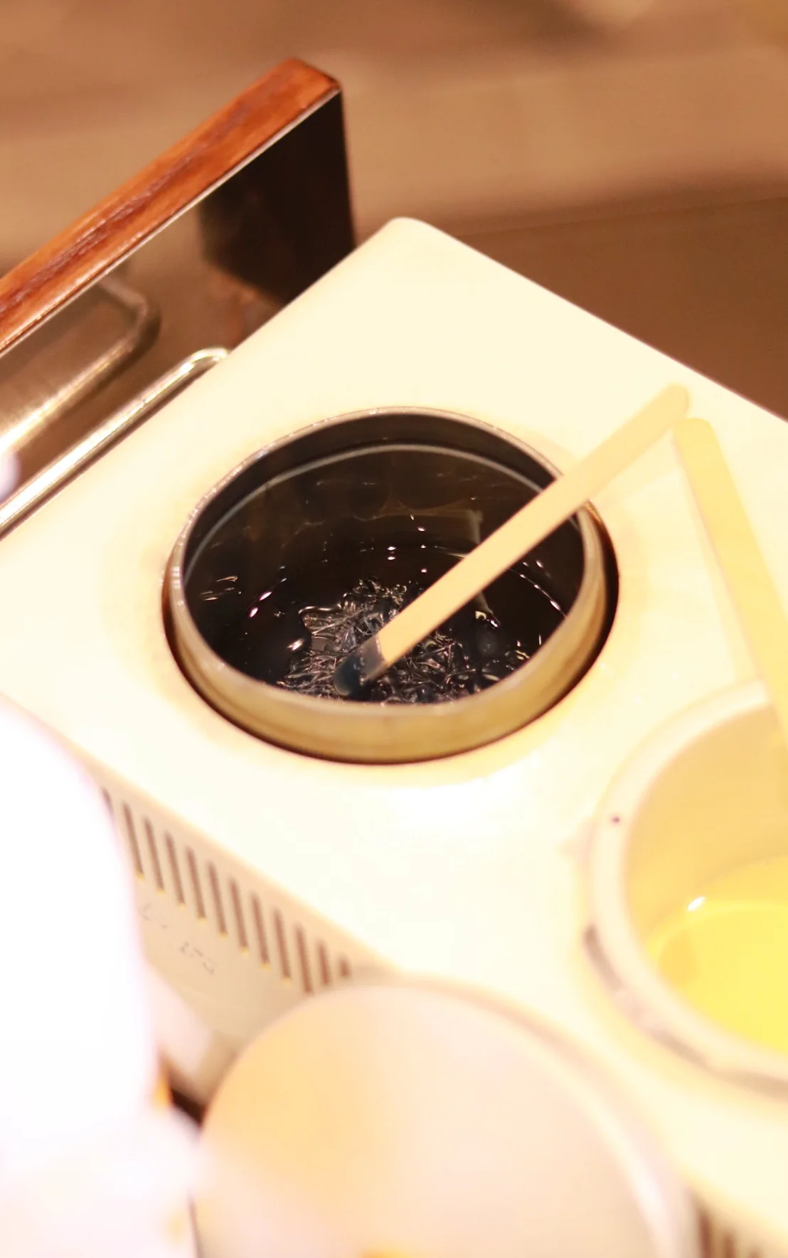 Women's Signature Waxing 1