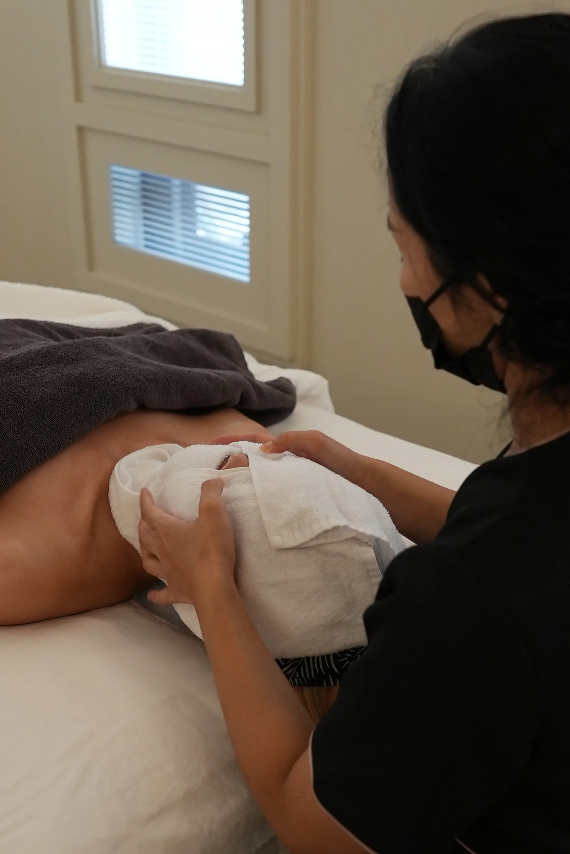 Back & Basic Facial 2