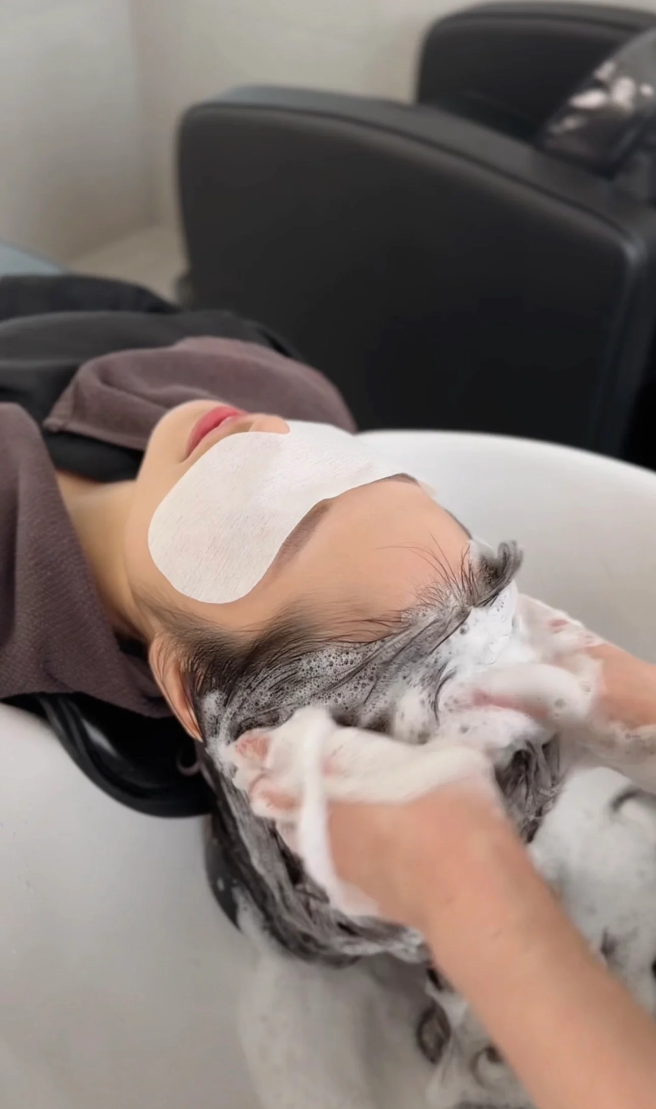 Haircut (Cut + Shampoo + Blow-dry) 4