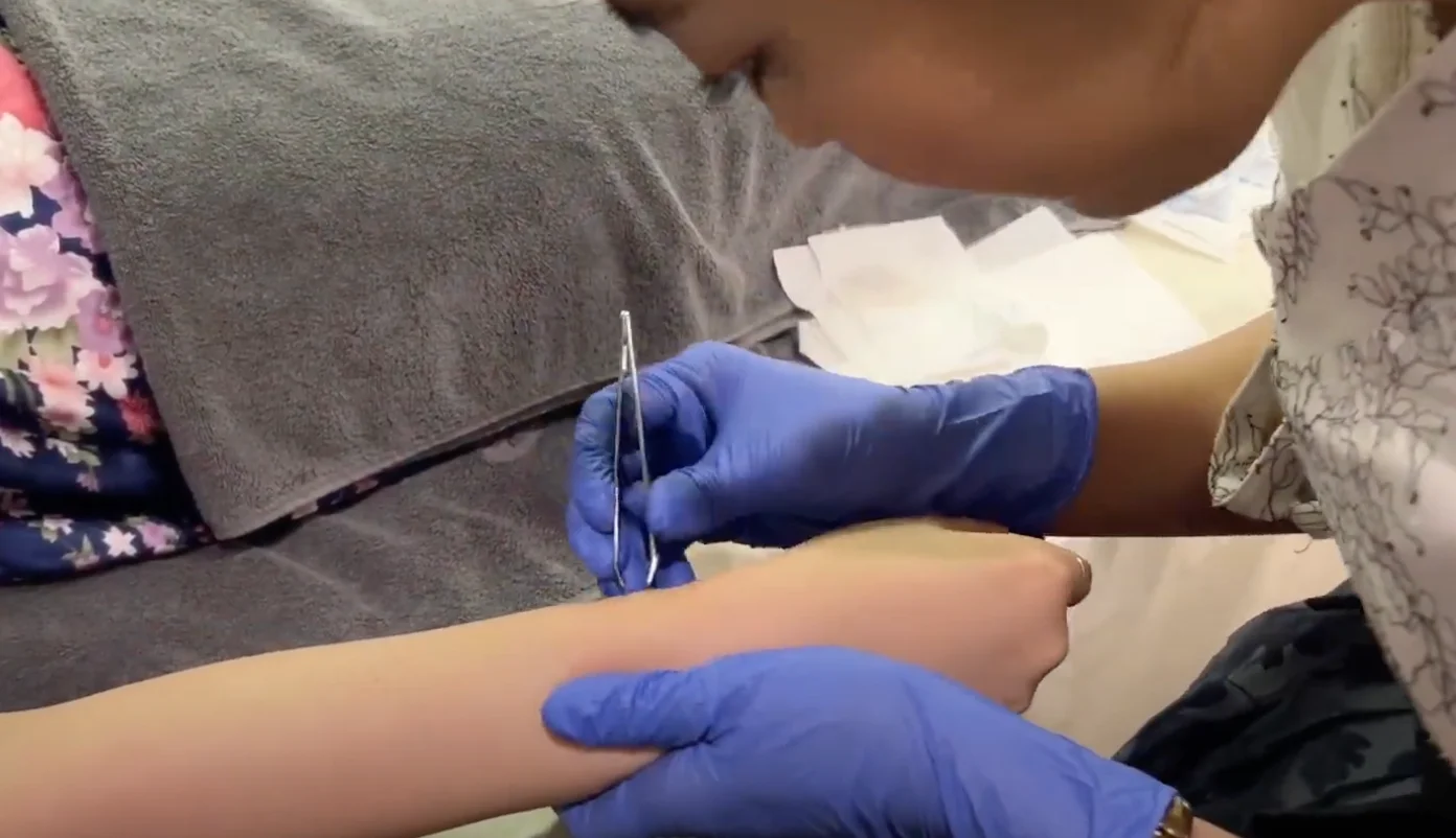 Half Arm Waxing Women 1