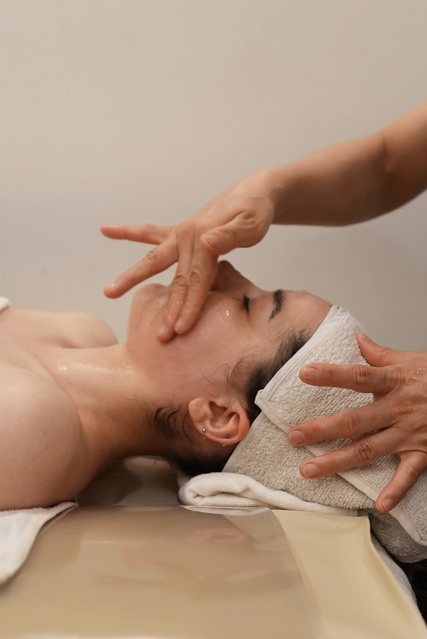 Basic Care Facial (Whitening Facial) 2