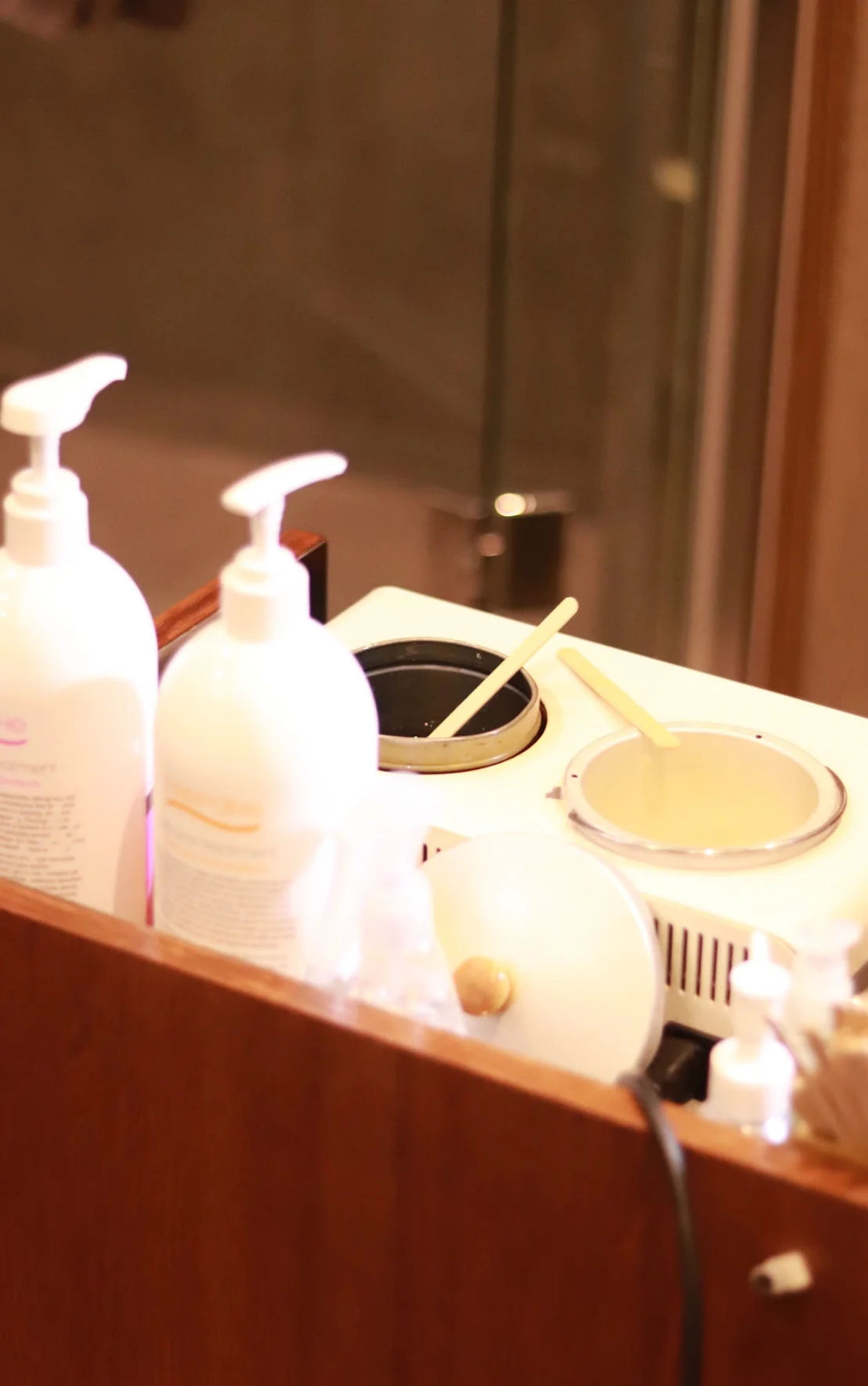 Women's Signature Waxing 2