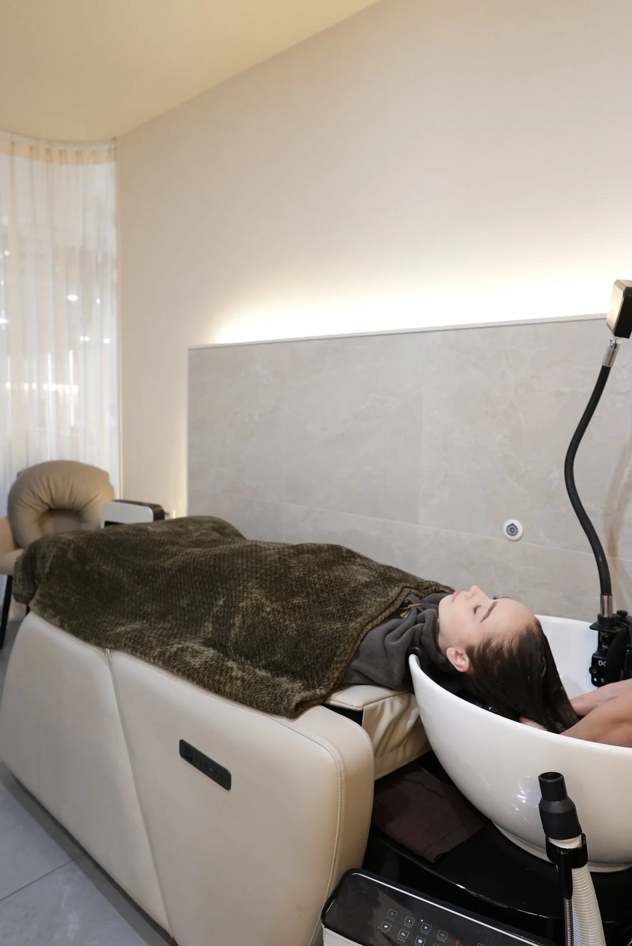 18-Step Stem Cell Scalp Treatment 3