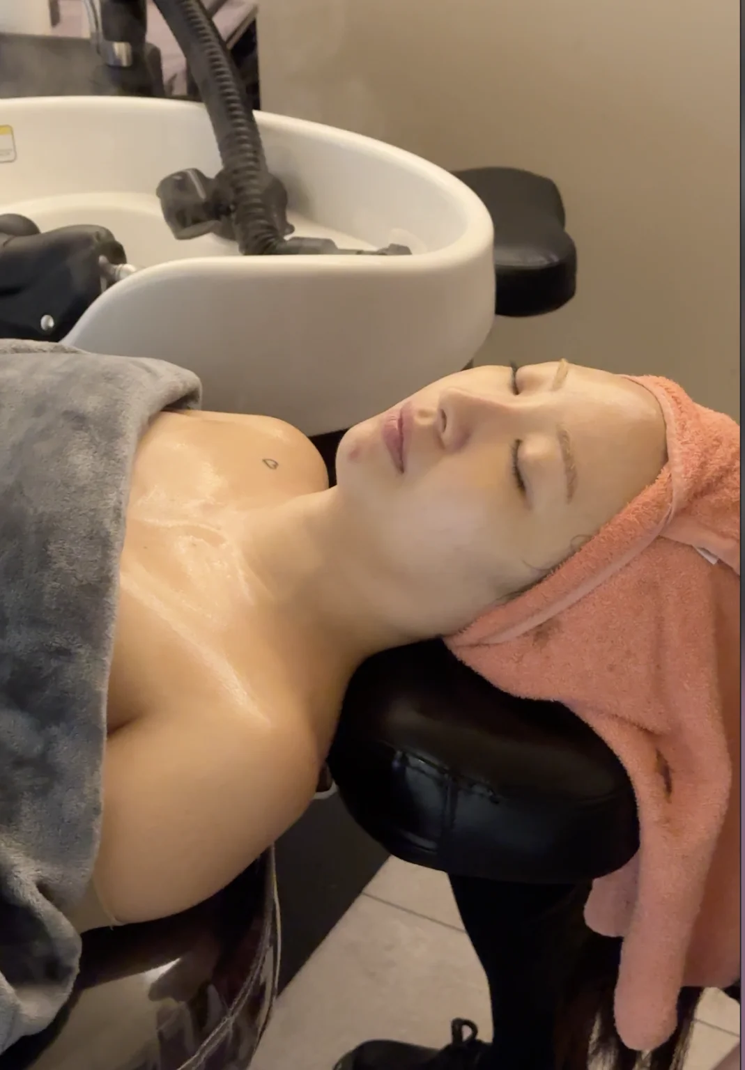15-Step Stem Cell Scalp & Skin Treatment Full Package 4