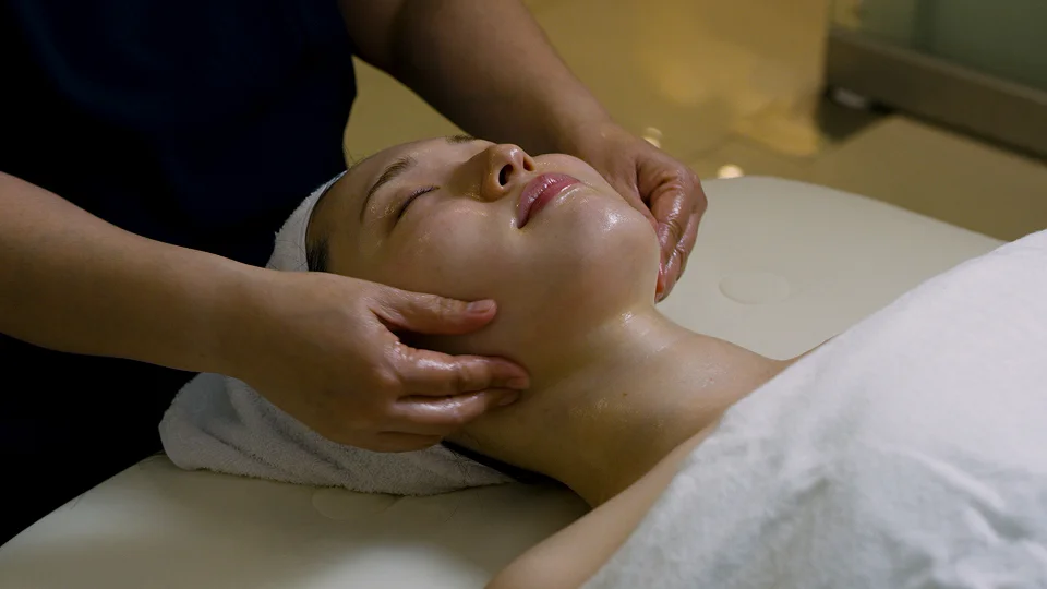 LHALA Peel Brightening Treatment (LHALA Peel + LDM) 3